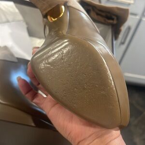 Elegant Tan Women's Shoes